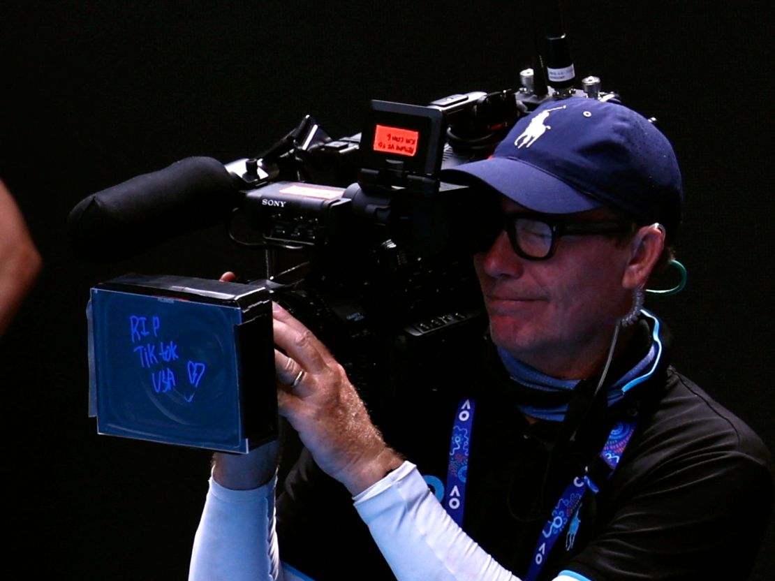 Coco Gauff mourned the closure of TikTok in the United States with a message in front of the television camera.