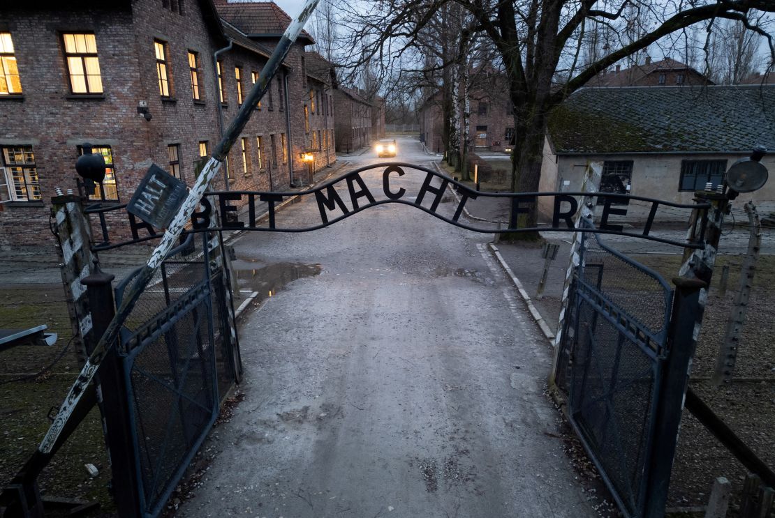 Auschwitz: Survivors mark 80th anniversary of liberation of Nazi death ...