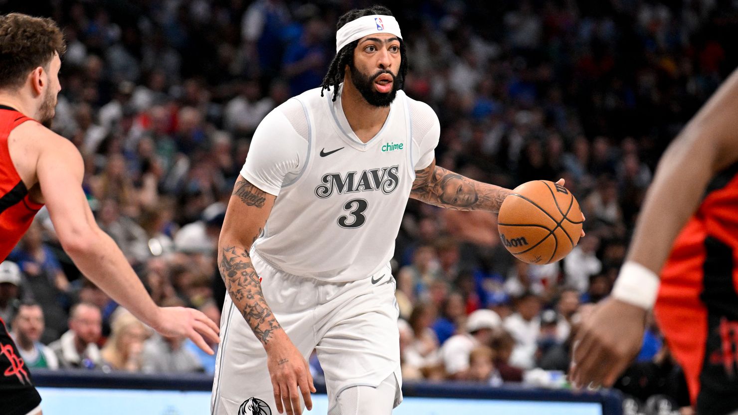 Anthony Davis dominant debut for Dallas Mavericks derailed by injury