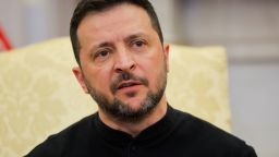 El presidente de Ucrania, Volodymyr Zelensky, en una reunión con el presidente de EE.UU., Donald Trump, en la Casa Blanca.