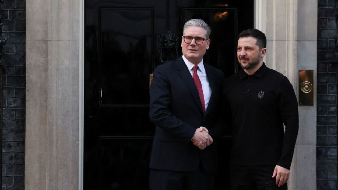 Starmer dio una bienvenida amistosa a Zelensky el sábado.
