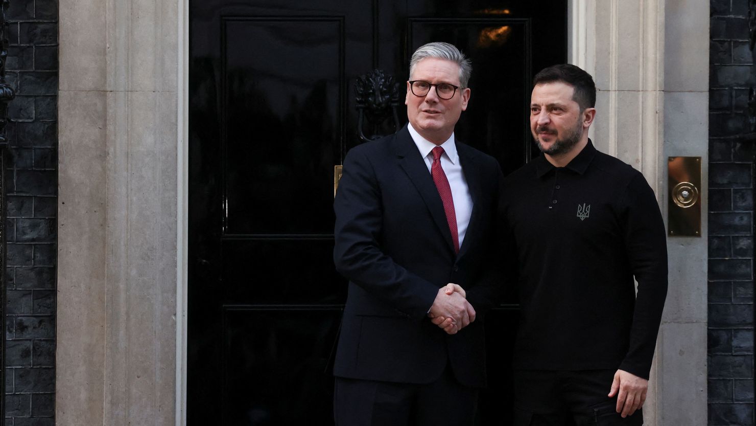 Starmer gave Zelensky a friendly welcome on Saturday.