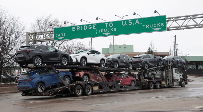 Truck carrying automobiles from Canada to US