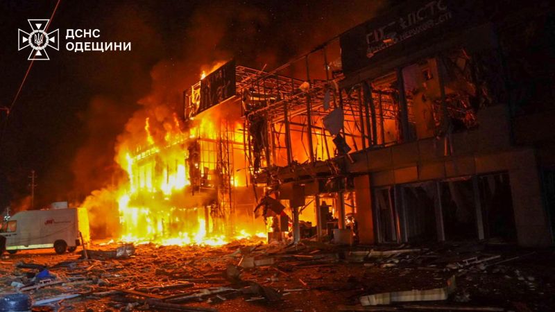 Ukraine port city on fire after massive Russian attack as Trump projects optimism ahead of peace talks CNN Ukraine port city on fire after massive Russian attack as Trump projects optimism ahead of peace talks CNN