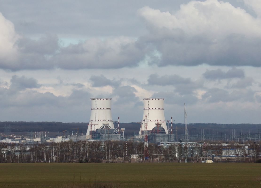 Putin visited the Kursk Nuclear Power Plant, under construction in Kurchatov.