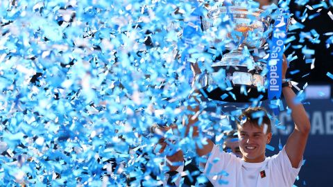 Holger Rune beat Carlos Alcaraz to win Barcelona Open in Sunday's final.