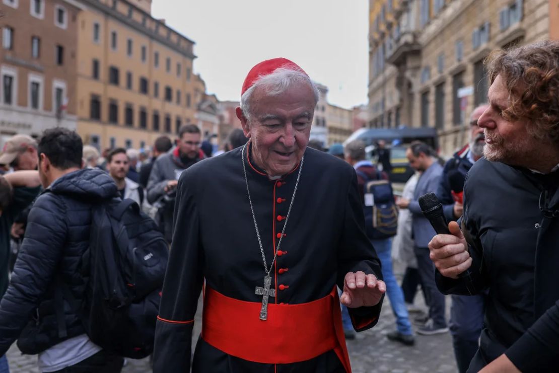 El cardenal Vincent Nichols llega a una reunión de la congregación general en el Vaticano el 28 de abril.