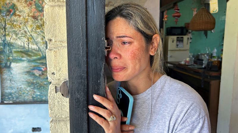 Woman deported from U.S. to native Cuba without her young daughter
