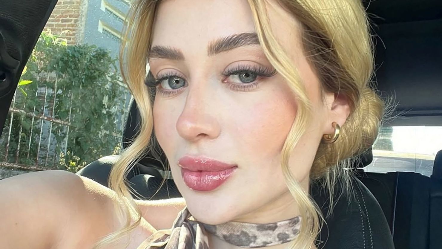 Valeria Marquez: TikTok beauty influencer shot dead during live stream in  Mexico | CNN