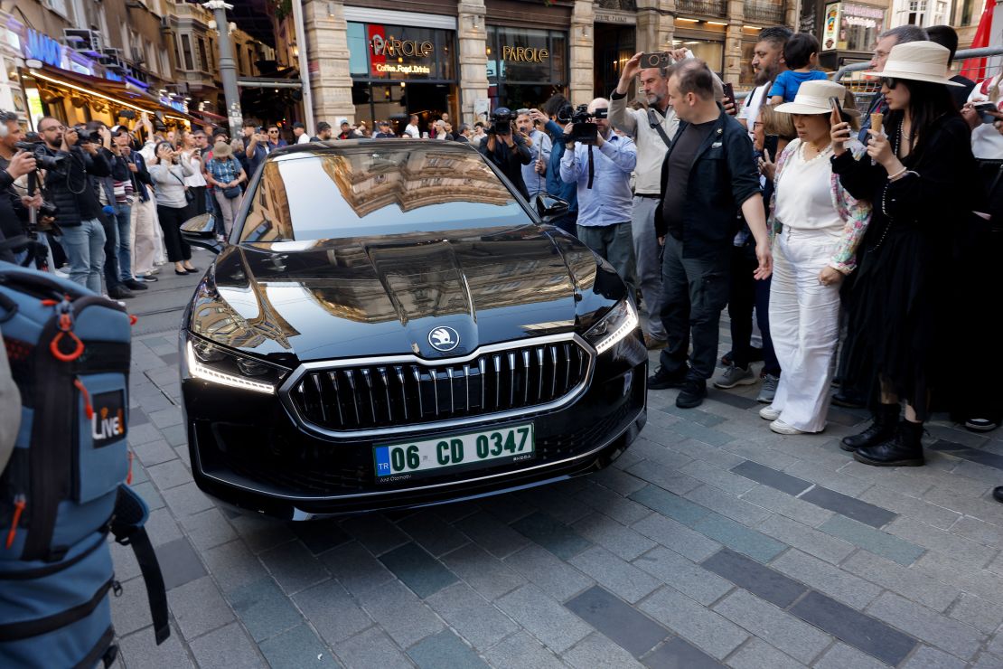 A vehicle belonging to the Russian delegation arrives at the consulate general of the Russian Federation in Istanbul on Thursday.