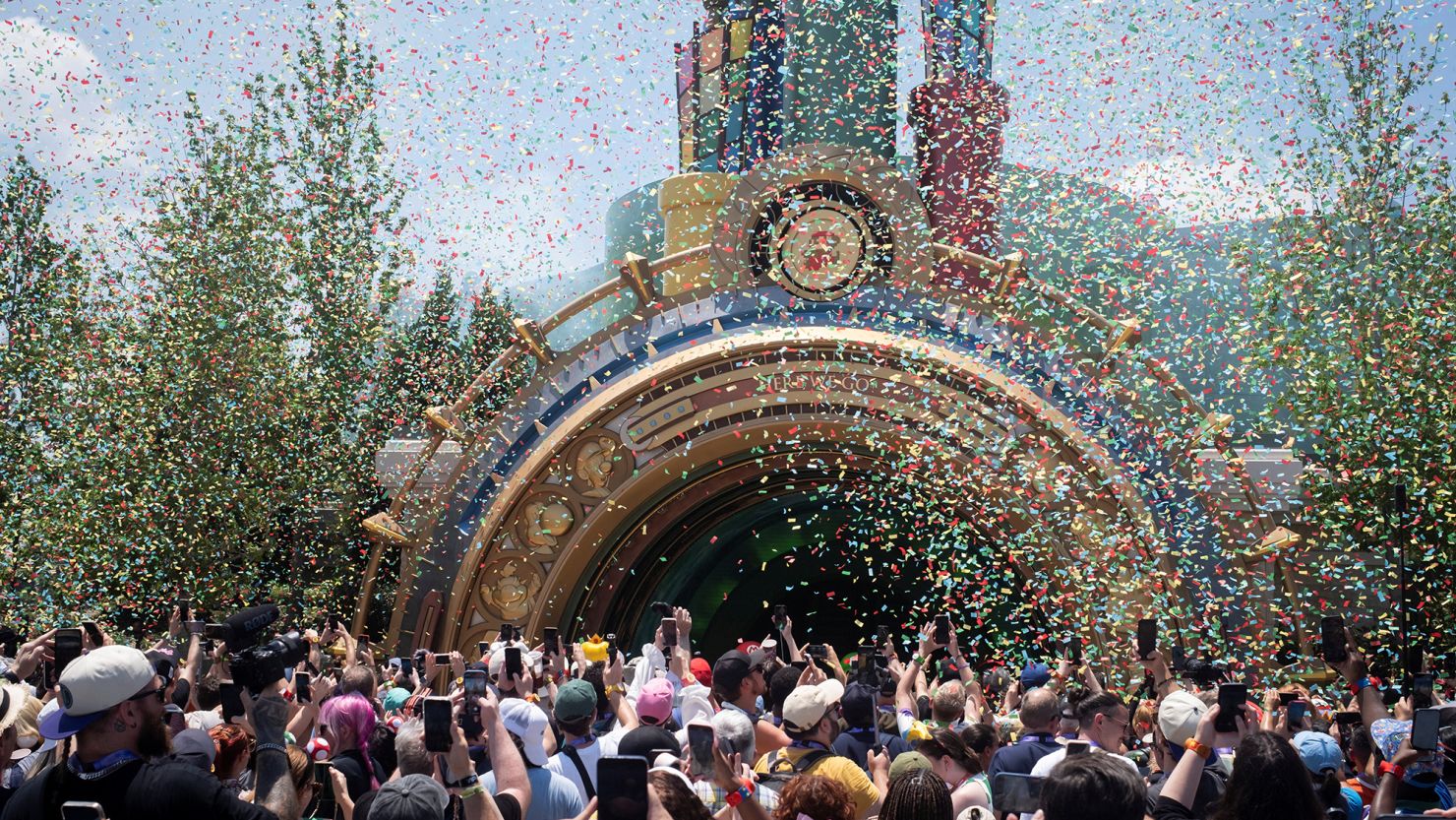 Epic Universe: Universal's new theme park kicks off latest front in media  wars | CNN Business