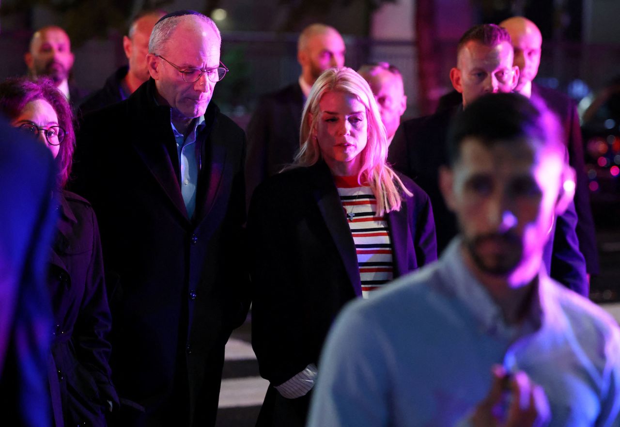 Attorney General Pam Bondi and Israeli Ambassador to the US Yechiel Leiter visit the site of the shooting.