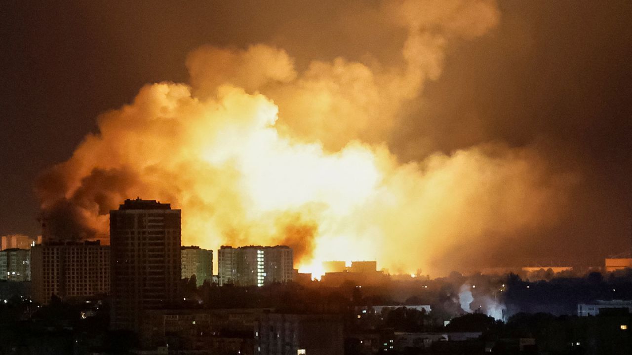 An explosion of a drone lights up the sky over the city during a Russian drone strike, amid Russia's attack on Ukraine, in Kyiv, Ukraine May 24, 2025. REUTERS/Gleb Garanich