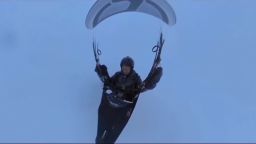 3629CC-CHINA-PARAGLIDER_SURVIVAL_STORY