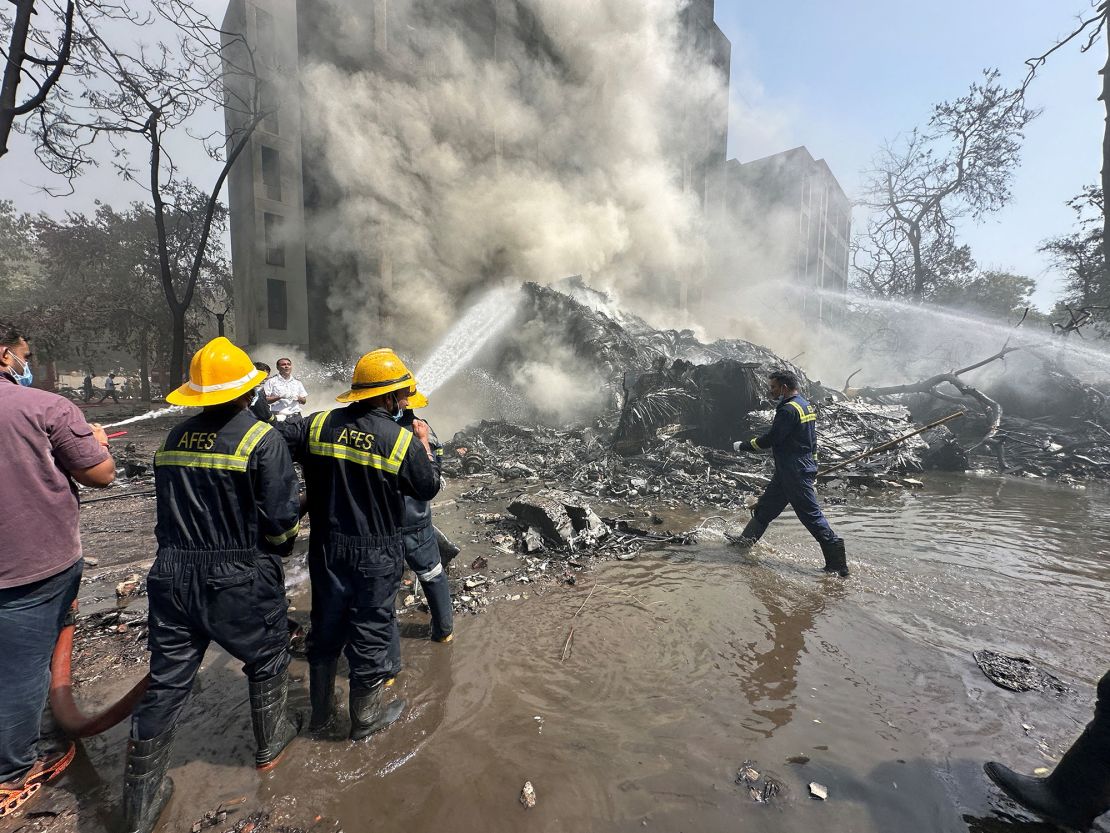 India launches inspection of Boeing 787s after Air India crash | The Gentleman Report