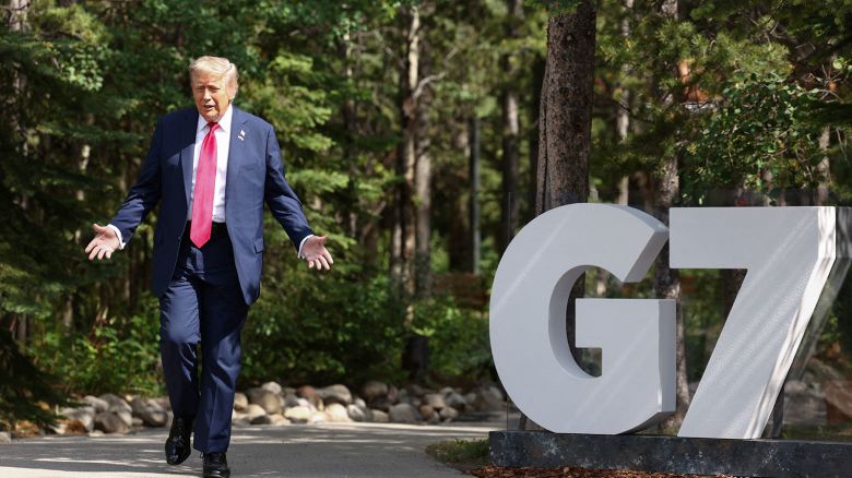 U.S. President Donald Trump arrives at the G7 summit in Kananaskis, Alberta, Canada, June 16, 2025. REUTERS/Kevin Lamarque