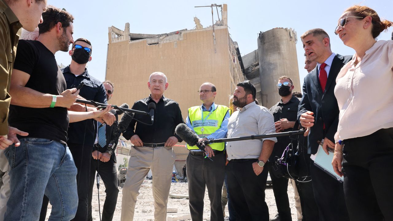 Israeli Prime Minister Benjamin Netanyahu visits the Soroka hospital complex, after it was hit by a missile fired from Iran, in Beer Sheva, Israel on 19 June 2025.    Marc Israel Sellem/Pool via REUTERS
