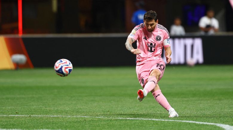 Soccer Football - FIFA Club World Cup - Group A - Inter Miami CF v FC Porto - Mercedes-Benz Stadium, Atlanta, Georgia, U.S. - June 19, 2025
Inter Miami CF's Lionel Messi scores their second goal from a free kick REUTERS/Kai Pfaffenbach