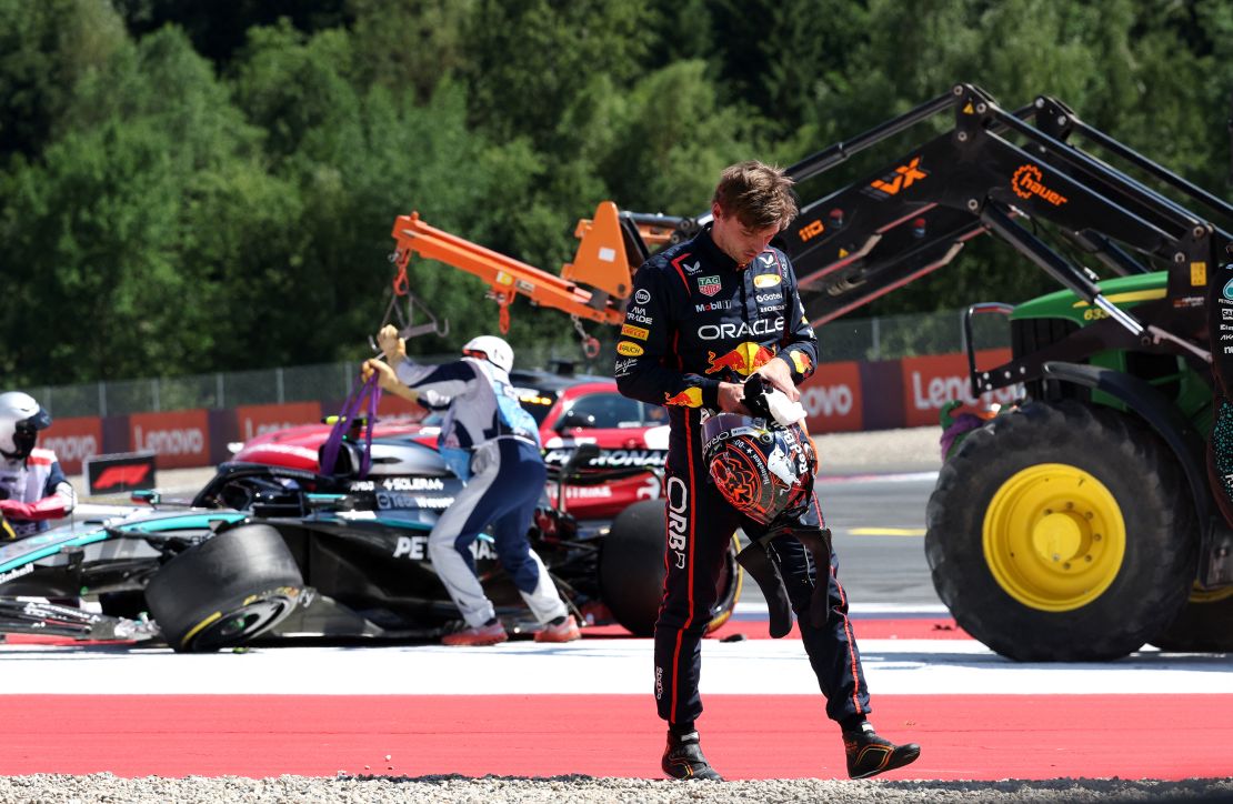 Max Verstappen lost further ground to the McLaren duo in the drivers' world championship.