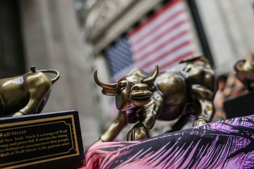 Wall Street is rethinking its stance on the cryptocurrency industry.