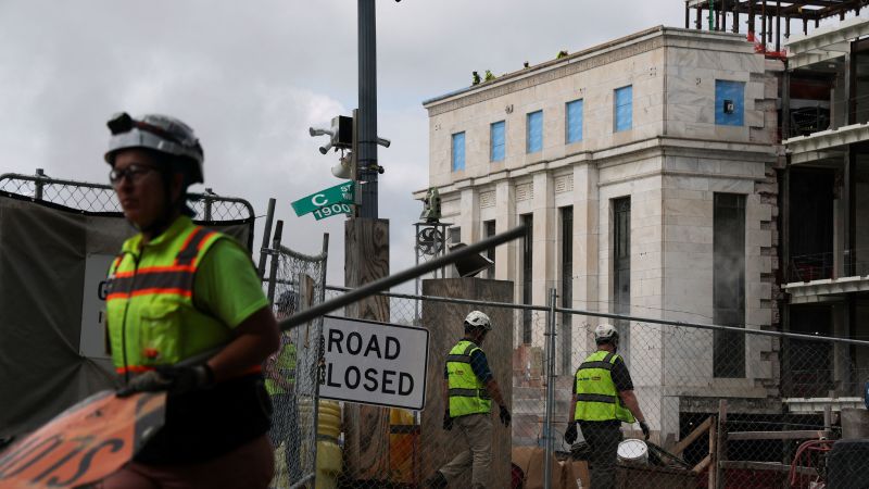 Trump suggests Fed renovations might be fireable offense for Powell | The Gentleman Report Industry