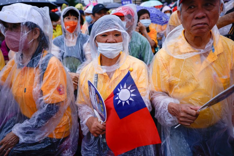 People against the recall movement gather in Taoyuan, Taiwan, July 20, 2025.
