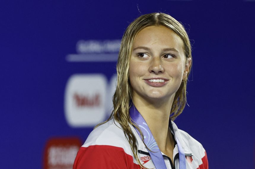 McIntosh won her fourth gold medal at the World Championships in the 400m medley.