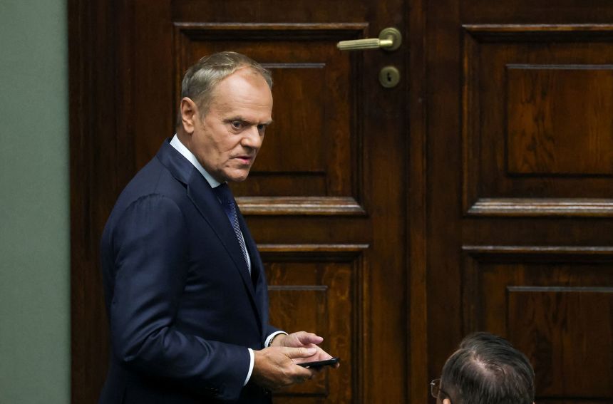 The incoming president took the presidential oath in a ceremony in the Polish parliament.