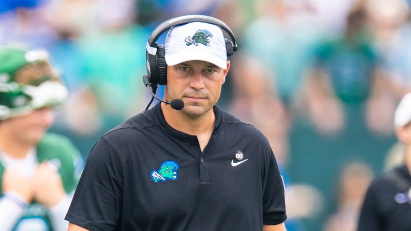 Главният треньор на Tulane има думи за избор за северозапад след урагана Катрина униформа на почитта се отказва 