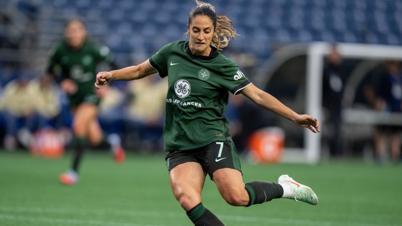 Savannah DeMelo in good spirits after collapsing on field; match rescheduled