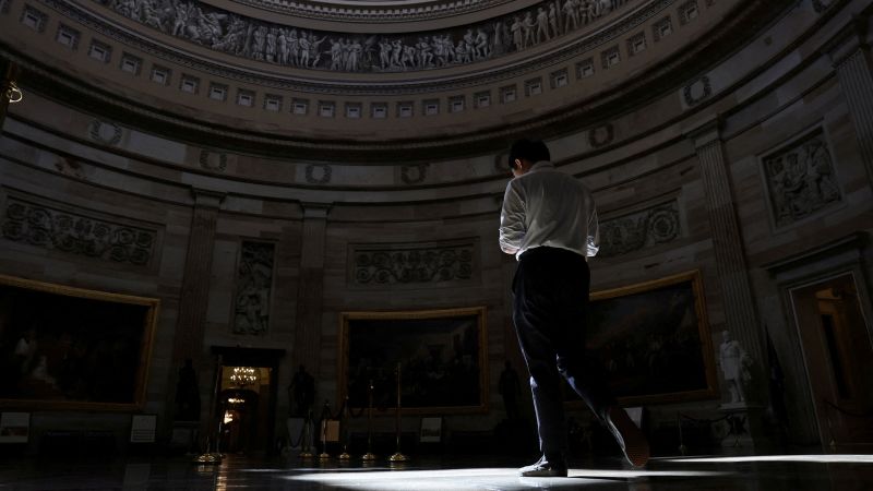 Live updates: Government shutdown extends, Trump administration warns of layoffs | CNN Politics