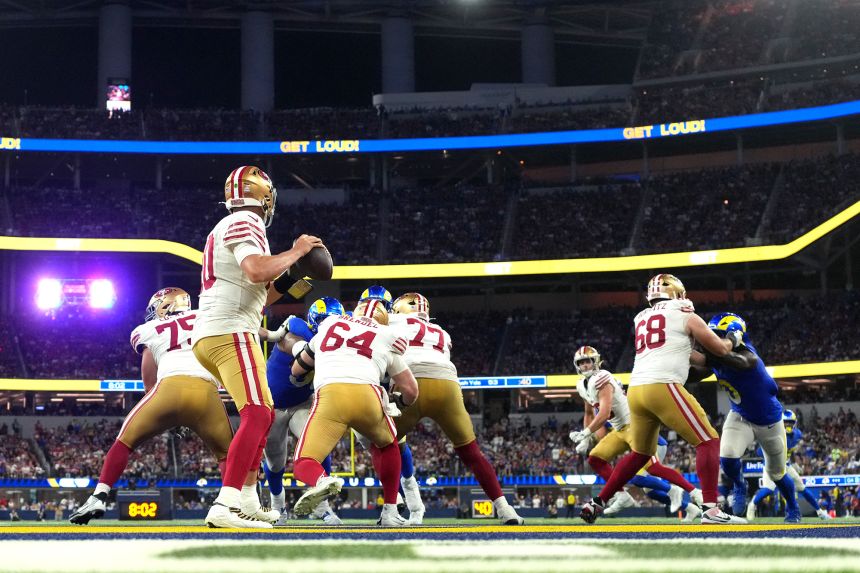 Jones threw two touchdown passes in the victory over the Rams.