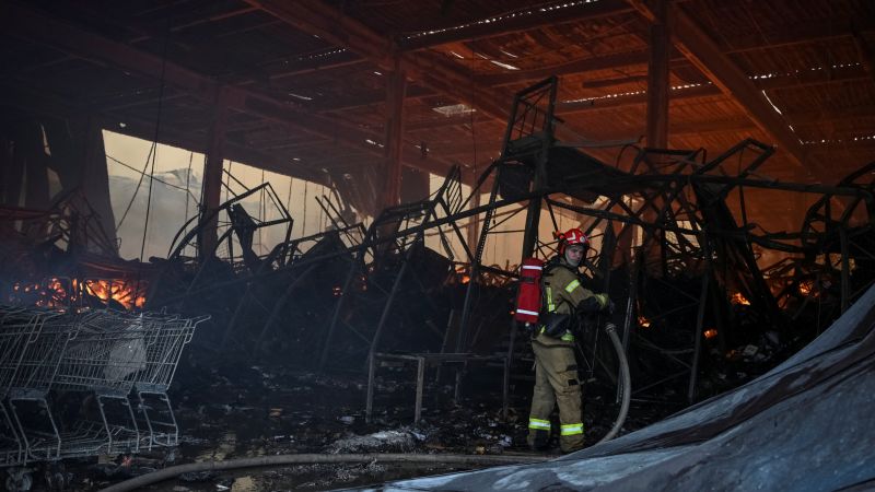Five killed in Russian overnight air attack on Ukraine | CNN