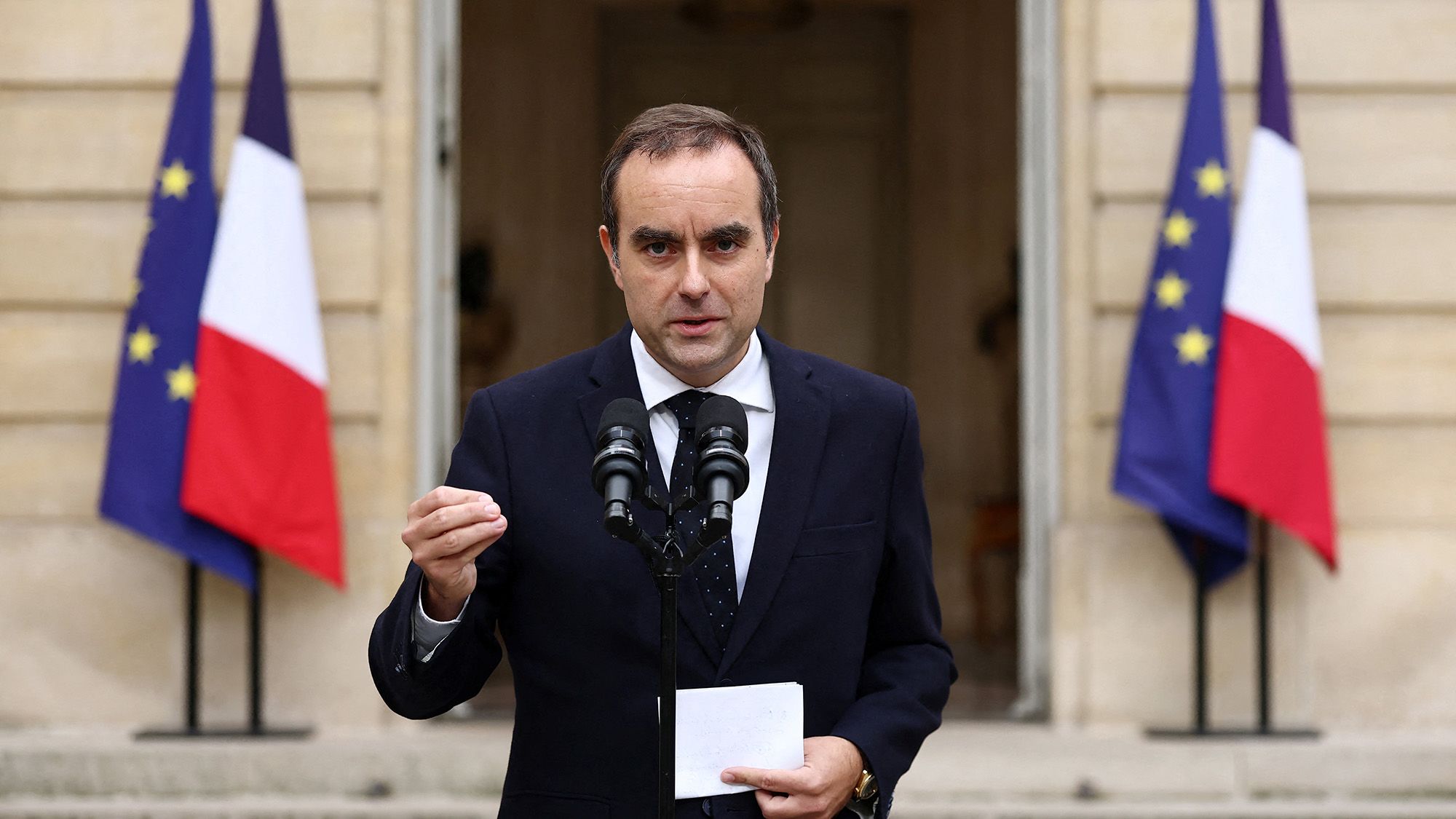 French outgoing Prime Minister Sebastien Lecornu, who presented his government's resignation to the French president this morning, delivers a statement at the Hotel Matignon in Paris, France, October 6, 2025. REUTERS/Stephane Mahe/Pool 