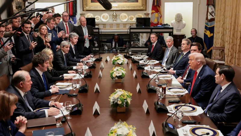 Trump warns that Hamas must disarm 