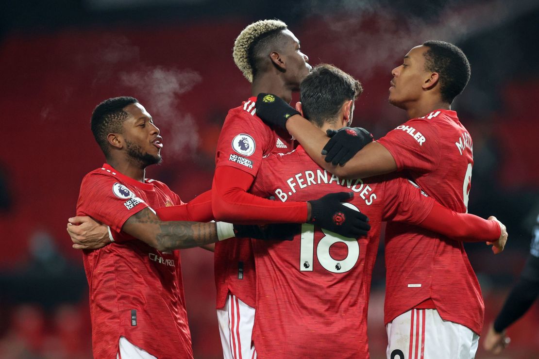 Manchester United draw level with Liverpool as Fernandes penalty sees ...