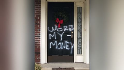 Mitch McConnell's Louisville home vandalized
