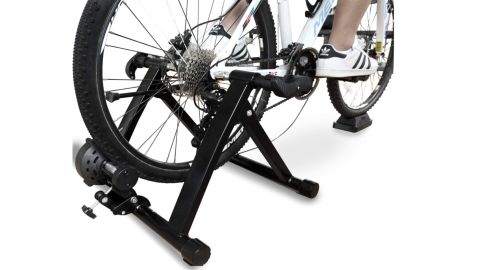 Balance from a stand for cyclists 