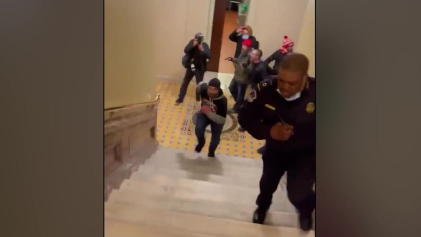 How A Lone Capitol Police Officer Lured Rioters Away From The Senate Chambers Cnn