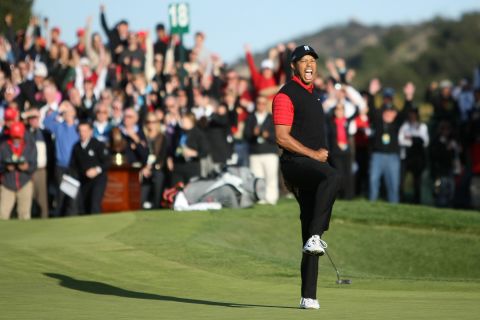 Woods celebrates after his birdie putt on the 18th hole to win the Chevron World Challenge in 2011.