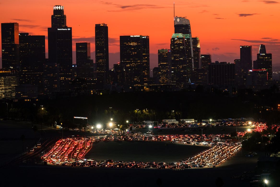 Motorists wait in lines for Covid-19 tests outside of Los Angeles' Dodger Stadium on Monday, January 4. <a href="http://www.cnn.com/2021/01/01/world/gallery/photos-this-week-december-25-december-31/index.html" target="_blank">See last week in 22 photos</a>