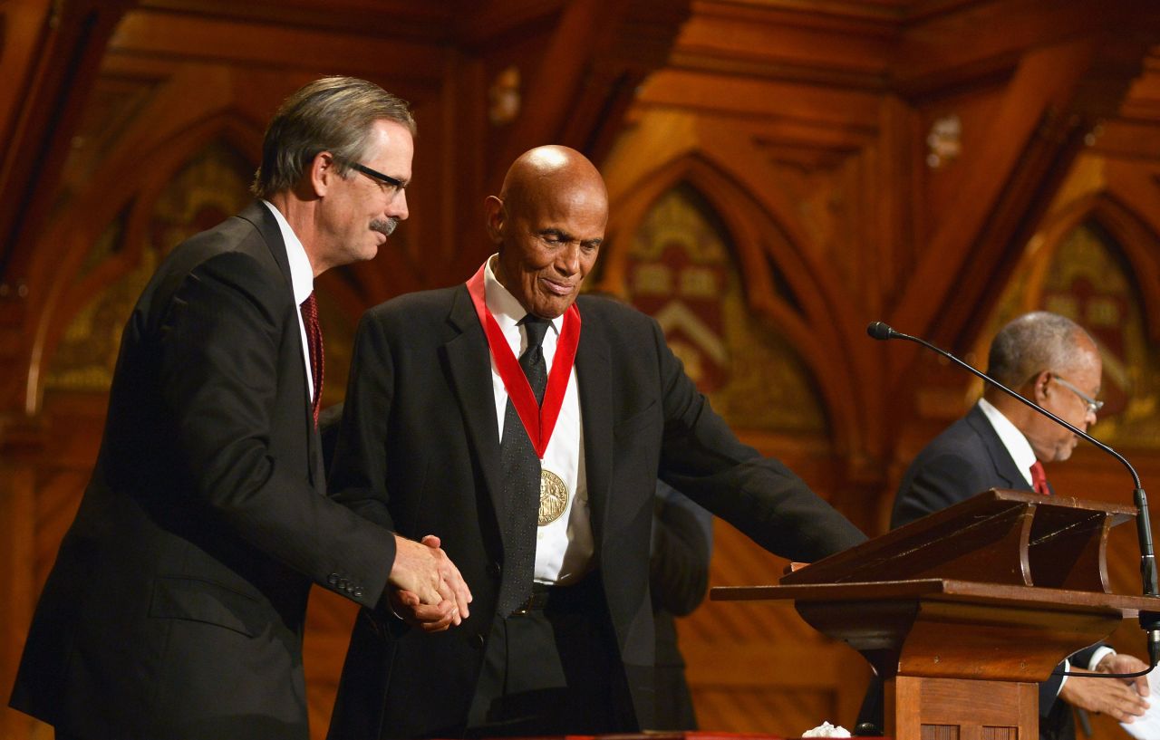 Belafonte receives the W.E.B. Du Bois Medal at Harvard University in 2014.