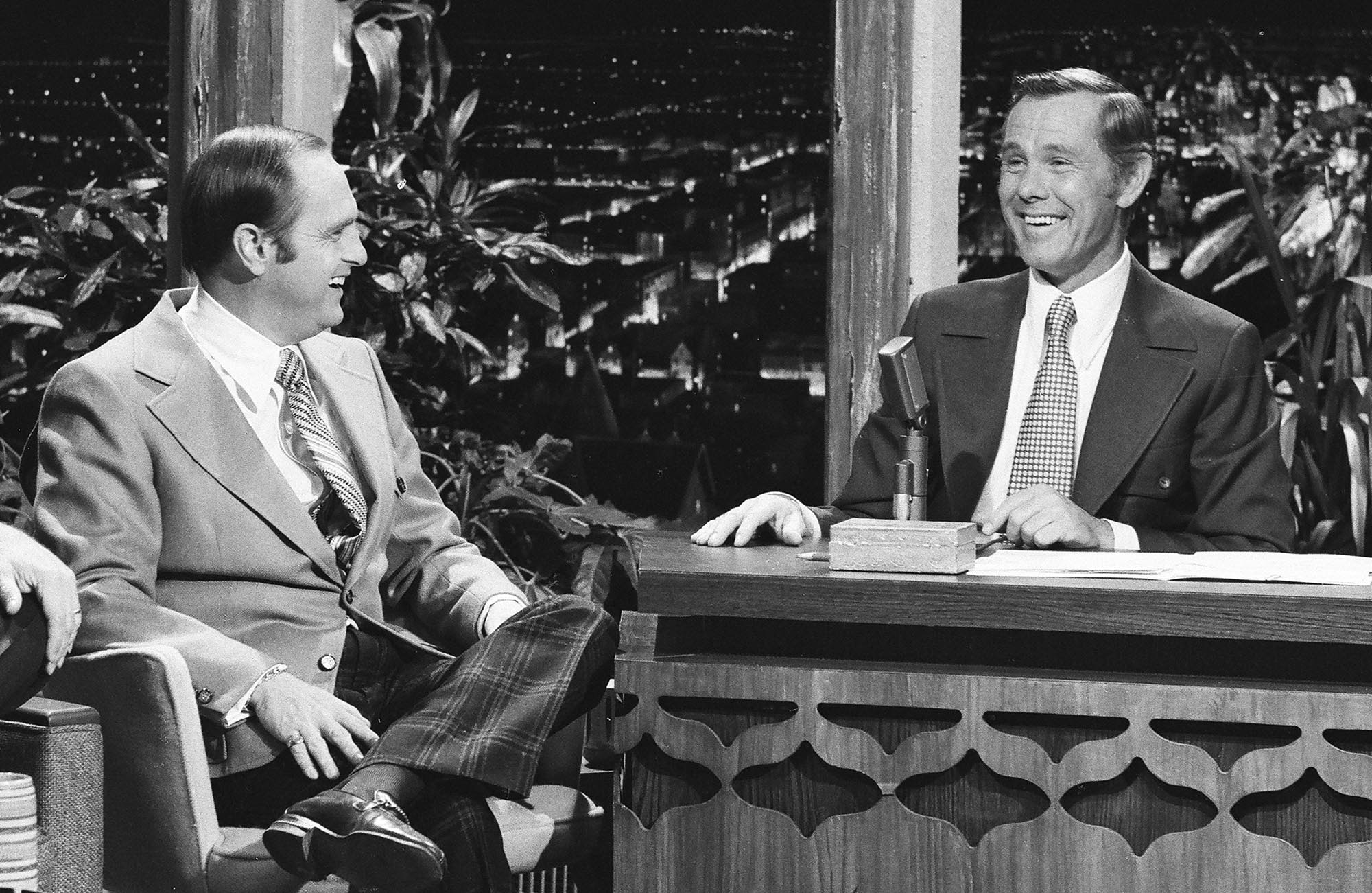 Newhart is interviewed by talk-show host Johnny Carson on 'The Tonight Show' in 1971.