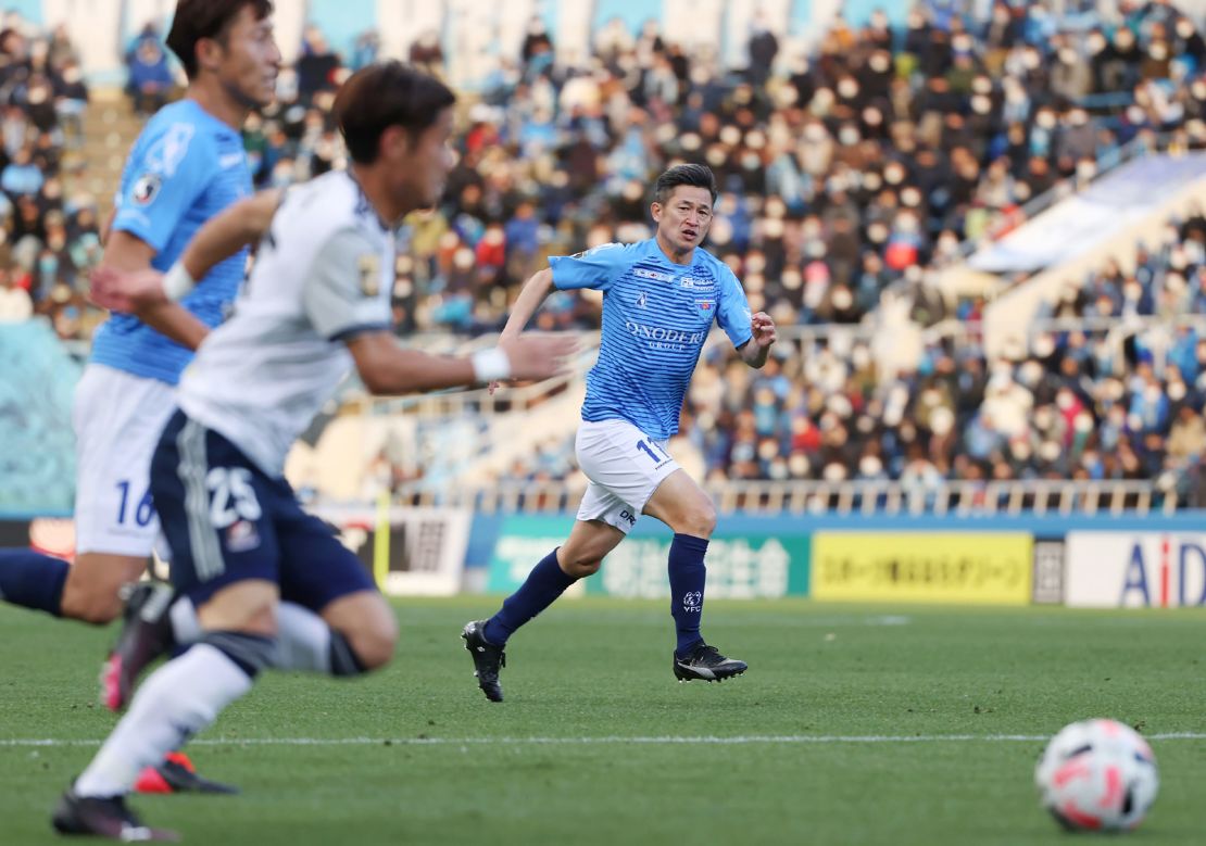 Miura makes a run against Yokohama F Marinos.