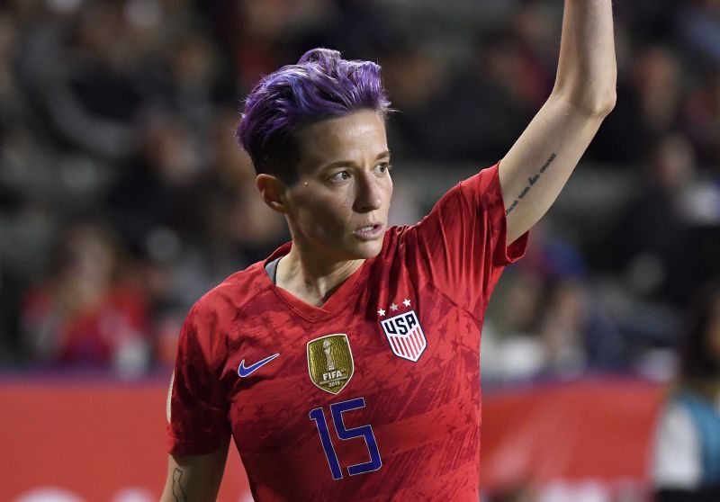 Megan rapinoe hot sale red jersey