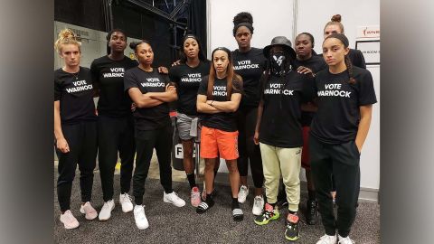 Elizabeth Williams posted this photo to Instagram, posing with fellow WNBA stars.