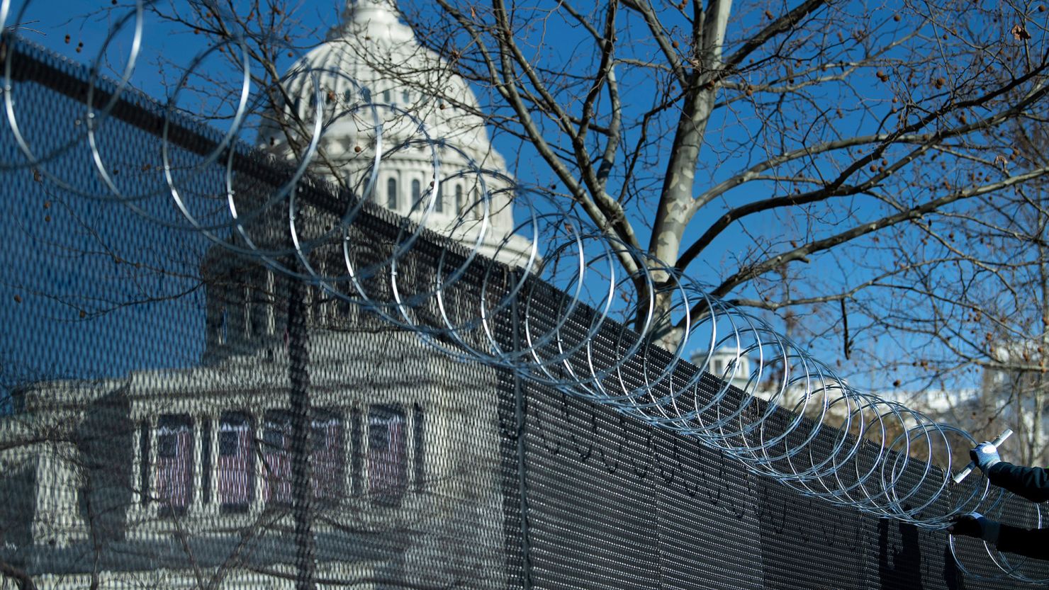 US Capitol fence 0114