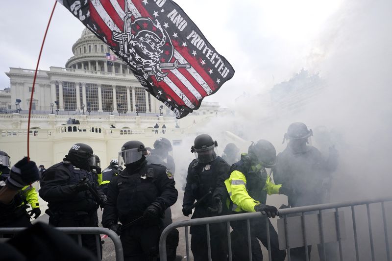 Inside The Fight For The Capitol: US Capitol Police Officers Recount ...