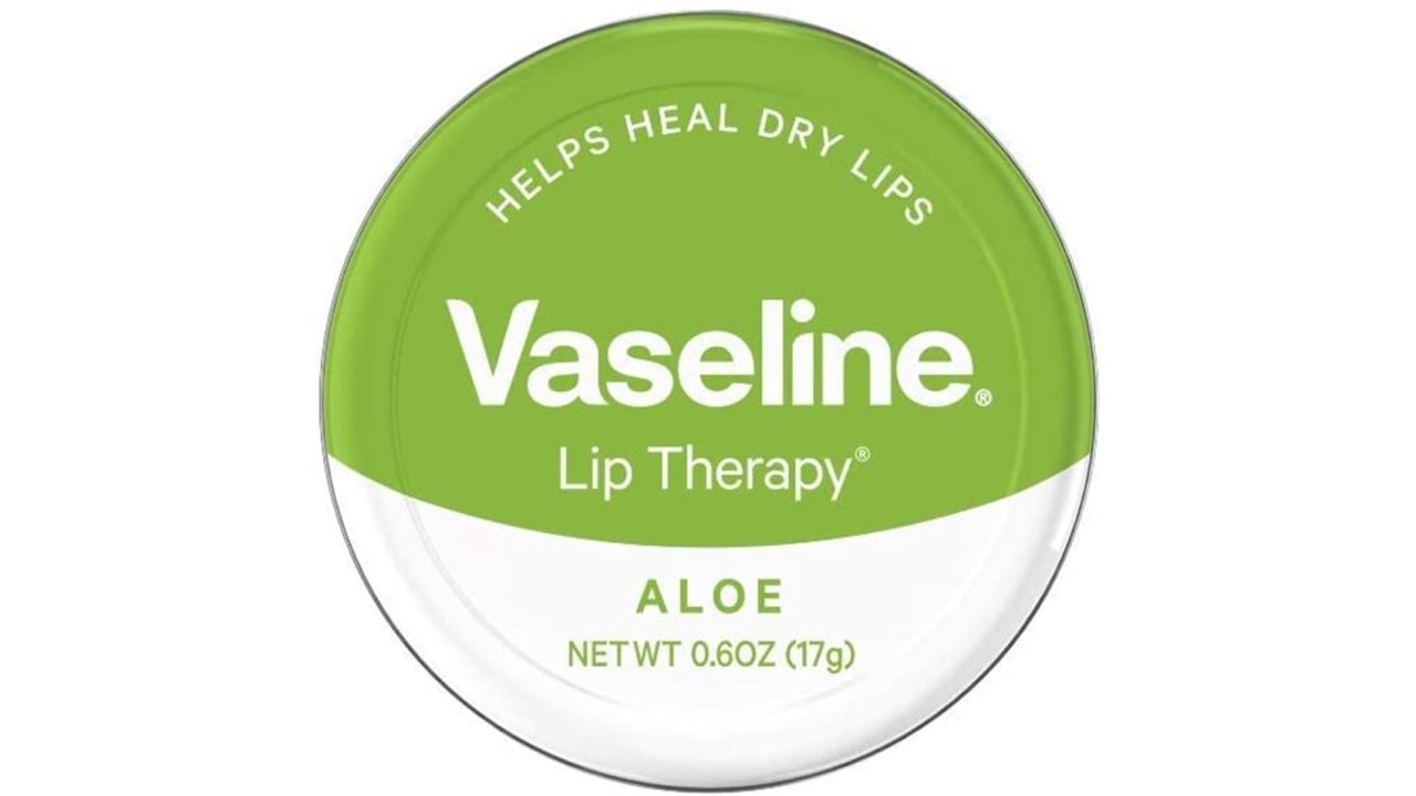 Vaseline Lip Therapy Aloe Tin