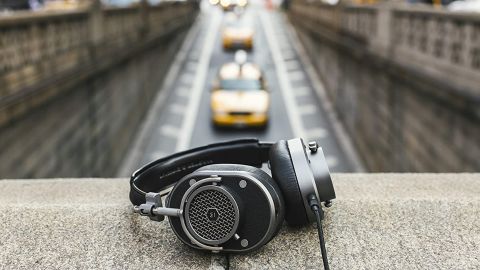 Master & Dynamic Award-Winning MH40 Over-Ear, Closed-Back Headphones